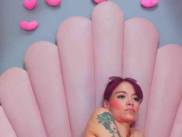 Modelo: LUCY_MILLER