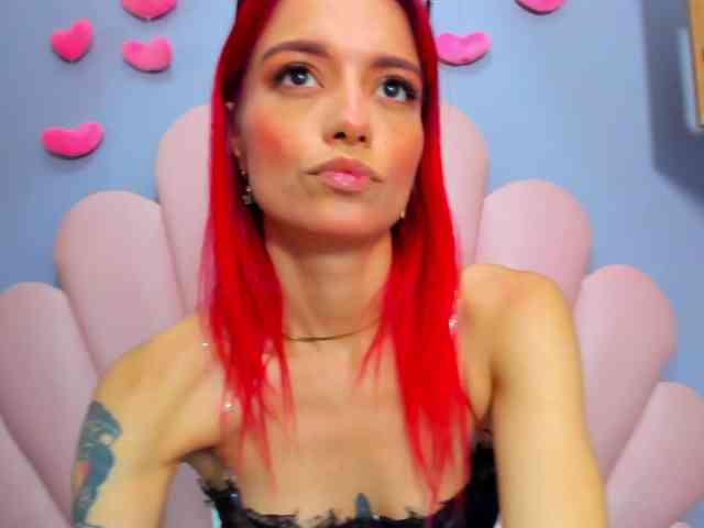 LUCY_MILLER webcam