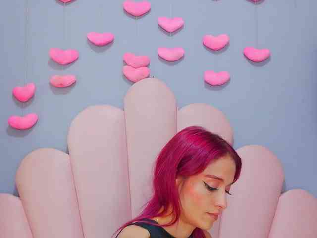 LUCY_MILLER webcam