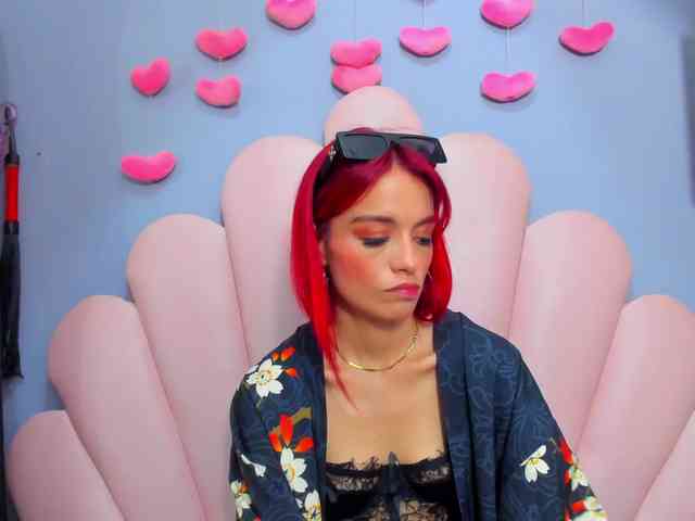 LUCY_MILLER webcam