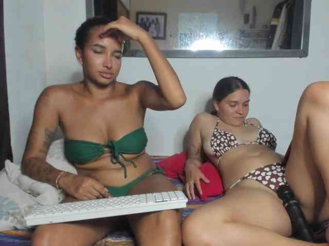 complices-of-pleasure webcam