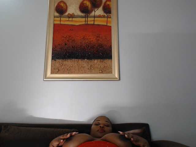 AfricanRose live cam on BongaCams