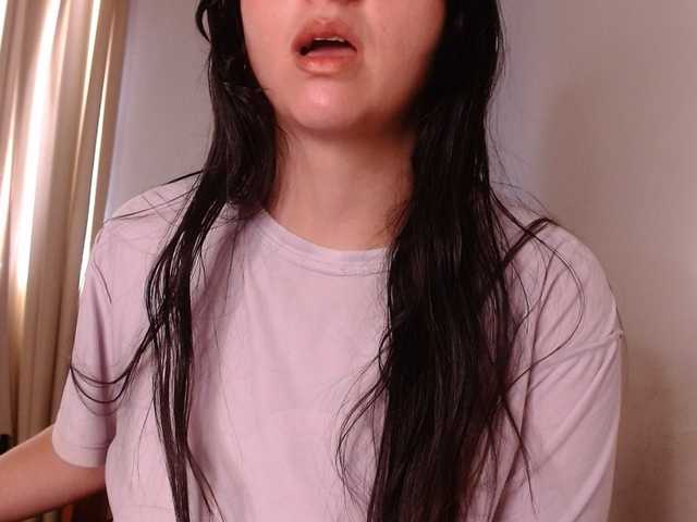 Abigailstone69 live cam on BongaCams