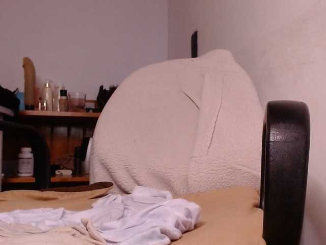 Abigailstone69 live cam on BongaCams