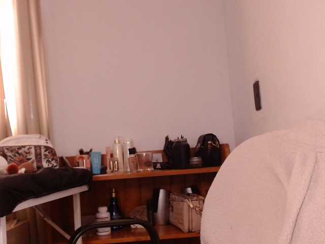 Abigailstone69 live cam on BongaCams