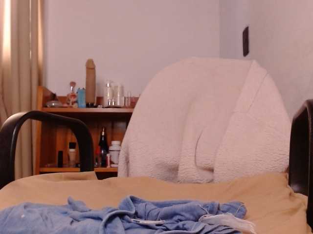Abigailstone69 live cam on BongaCams