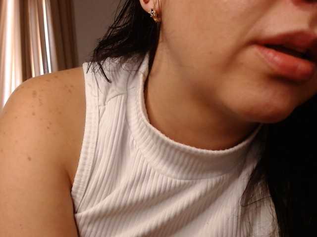 Abigailstone69 live cam on BongaCams