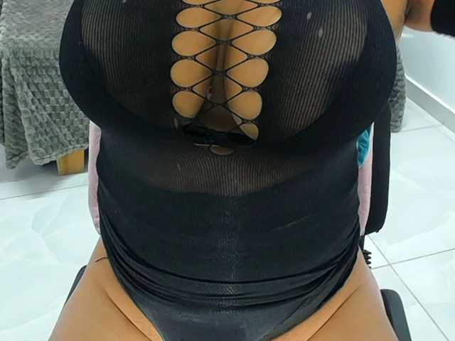 alicehugecock