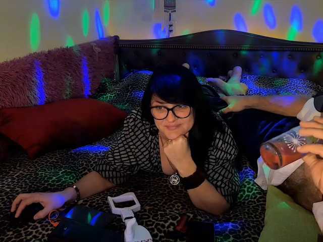 StellarTeam live cam preview