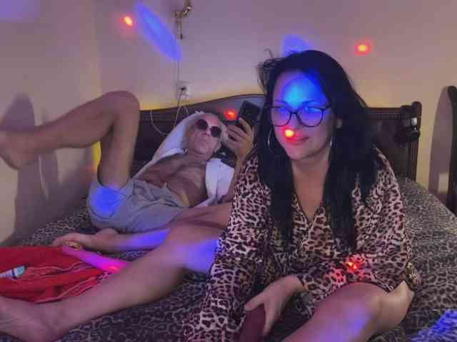 StellarTeam Live Webcam on BongaCams