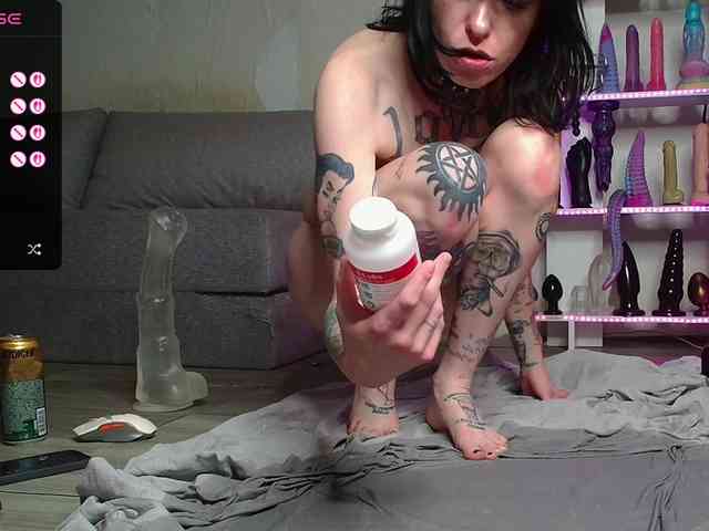 ArinaTheKink webcam