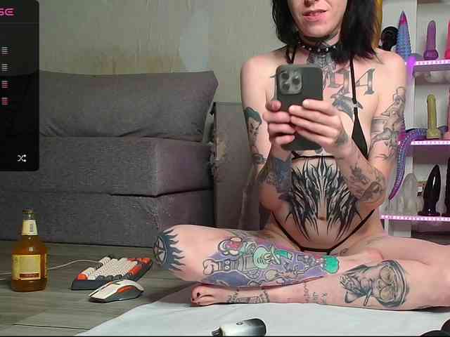 ArinaTheKink webcam