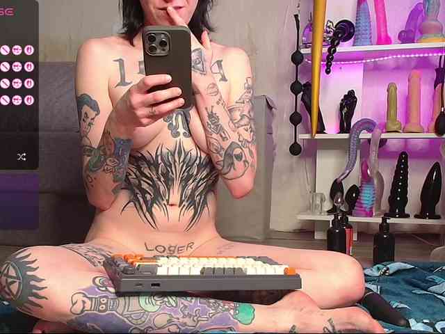 ArinaTheKink webcam