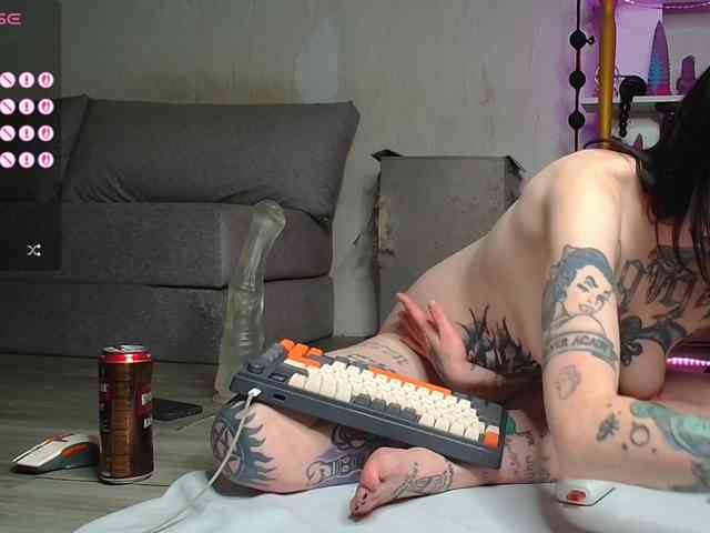 ArinaTheKink webcam