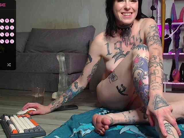 ArinaTheKink webcam