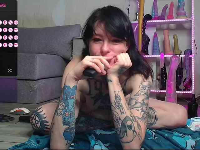 ArinaTheKink webcam