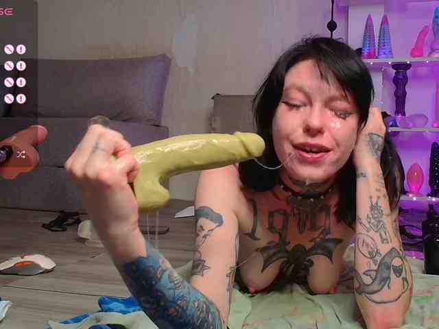 ArinaTheKink webcam