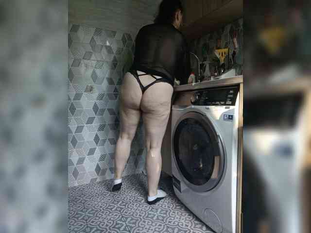 swwoman1 webcam