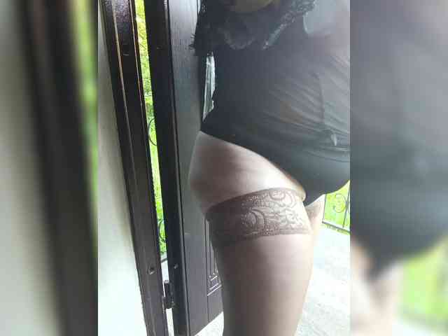 swwoman1 webcam