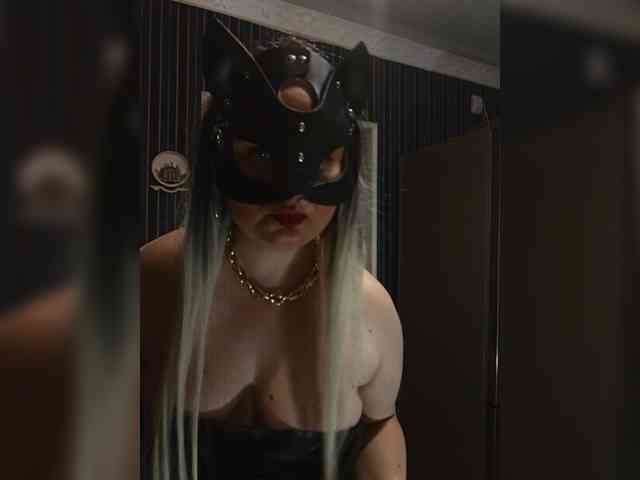 swwoman1 webcam