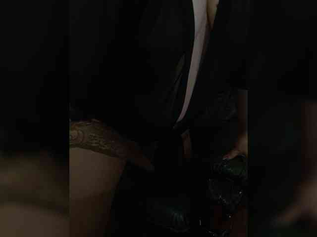 swwoman1 webcam