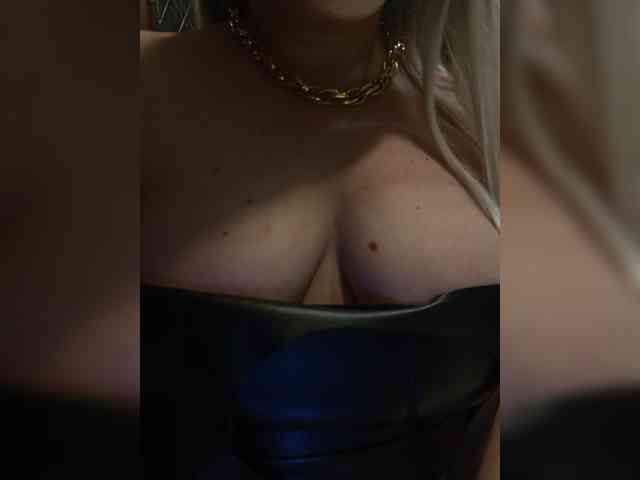 swwoman1 webcam