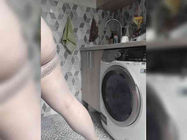 swwoman1 webcam