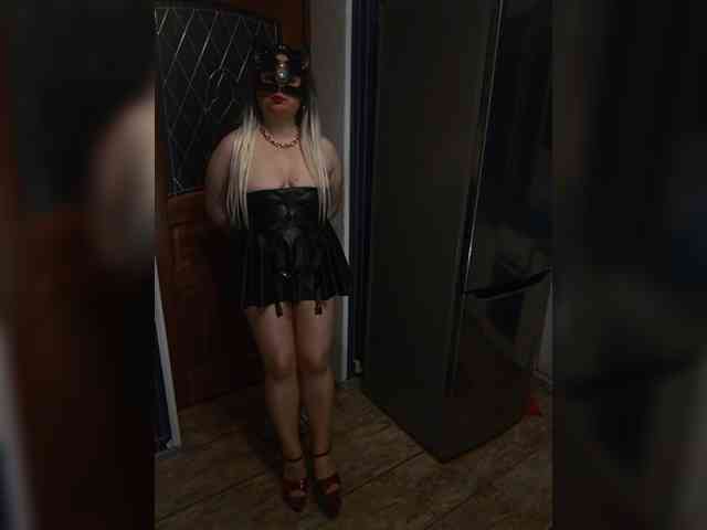 swwoman1 webcam