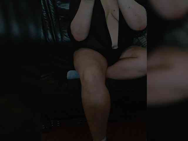 swwoman1 webcam