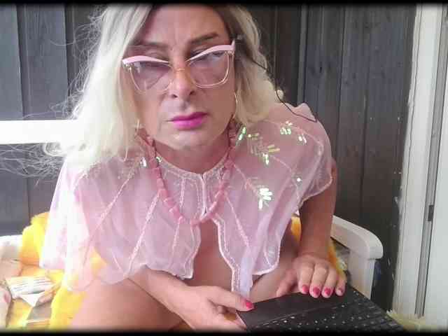 MandyLine1 Sex Cam Show
