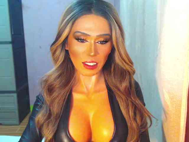 Lustscarlettex Live Webcam on BongaCams