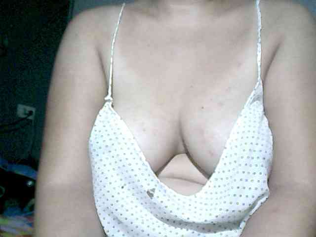 WildFUCKINGSpecial webcam