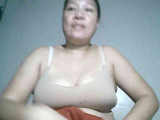 SPECIALSHOWMOMMY webcam