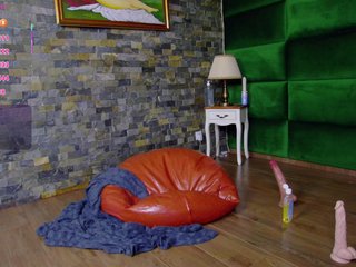 SelenSummer Porn Show