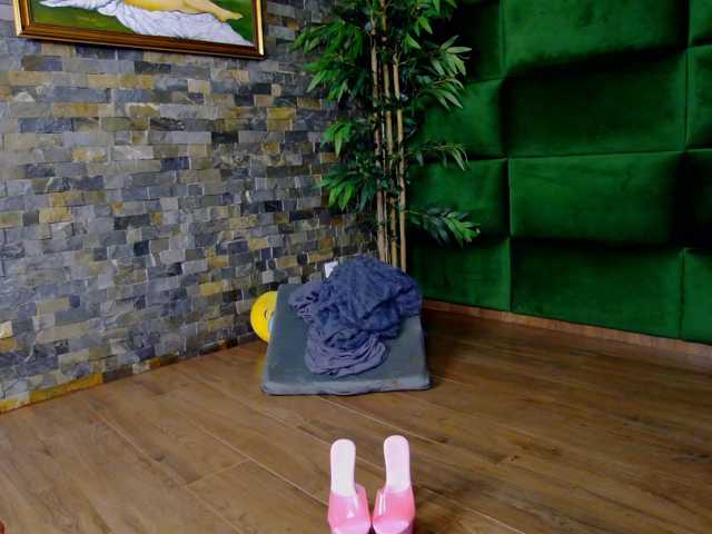 SelenSummer live cam on BongaCams