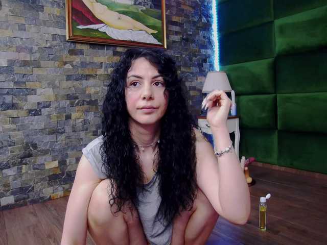 SelenSummer's BongaCams show and profile