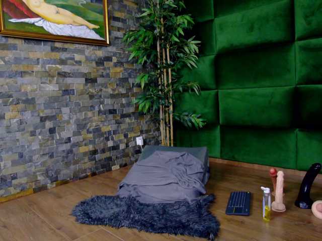 SelenSummer, en vivo ahora en BongaCams