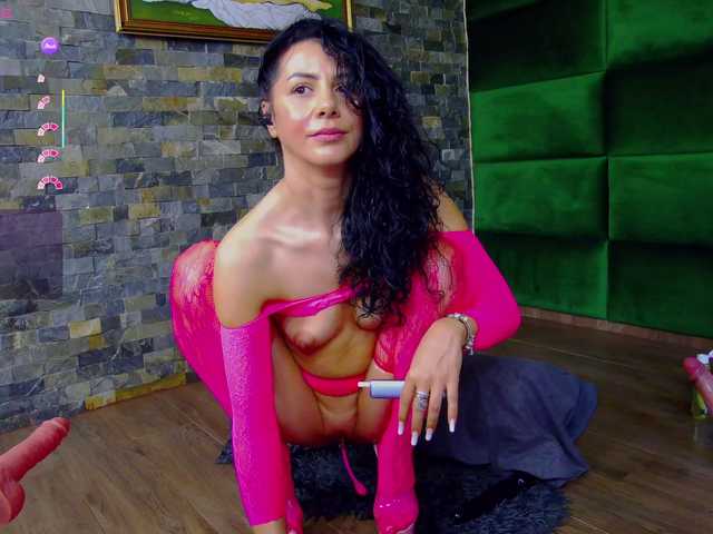SelenSummer live cam on BongaCams