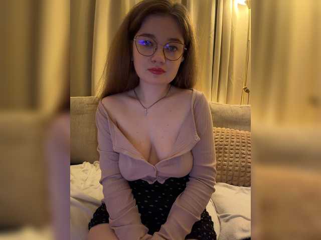 sweetkarinaa live cam on BongaCams
