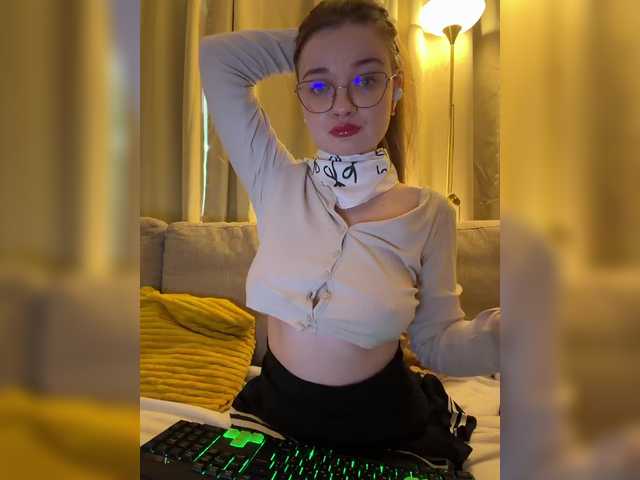 sweetkarinaa live cam on BongaCams