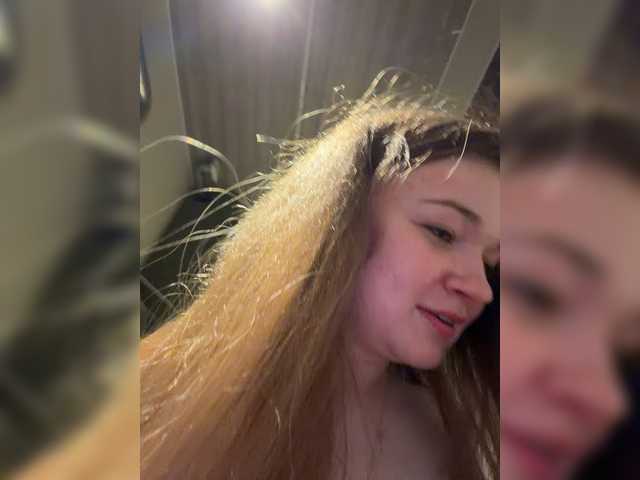 sweetkarinaa live cam on BongaCams