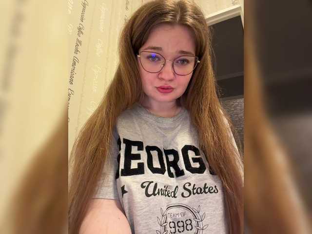  SweetKarinaa chat room