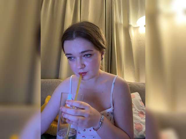_lisichka live webcam show
