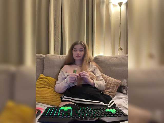 sweetkarinaa live cam on BongaCams