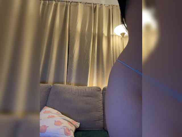 Lisichka-person webcam