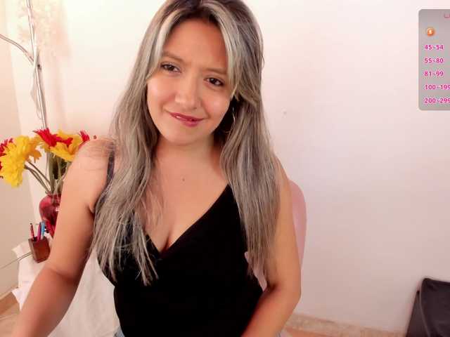 Valeriahunter live cam on BongaCams