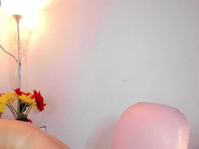 Valeriahunter live cam on BongaCams