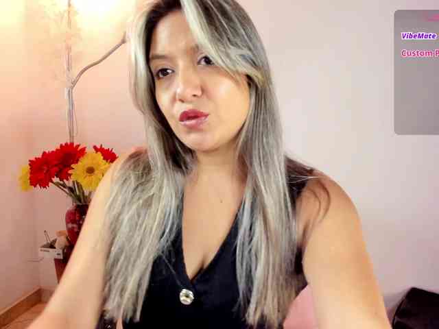 ValeriaHunter webcam