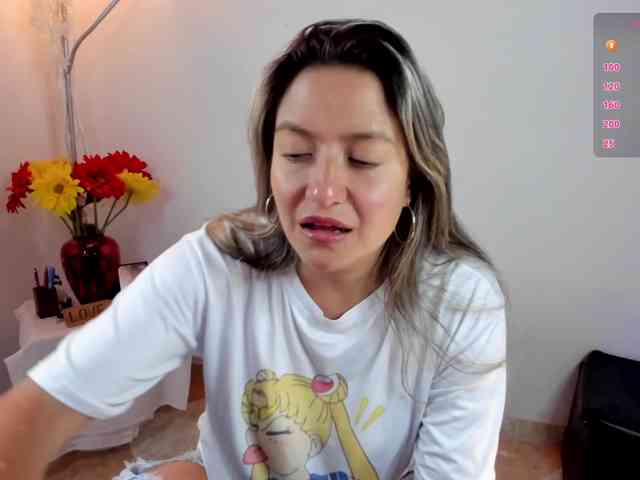 ValeriaHunter webcam