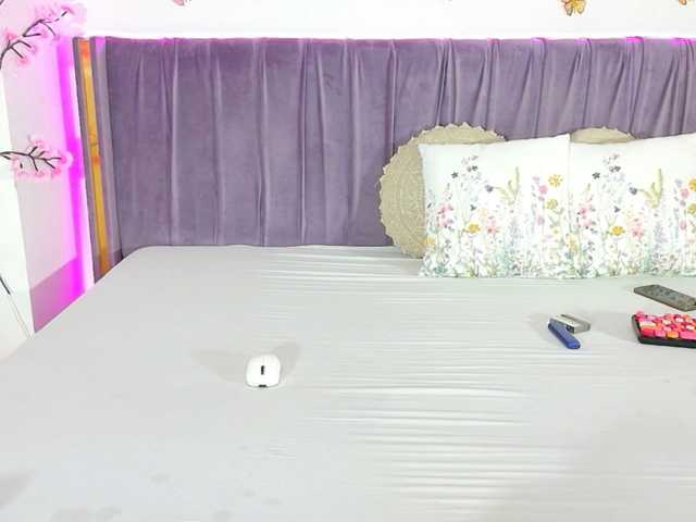 Lilithcapri7 live cam on BongaCams